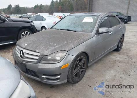 2012 Mercedes-Benz C 300 Luxury 4Matic/Sport 4Matic from USA, damaged, VIN WDDGF8BBXCR194441